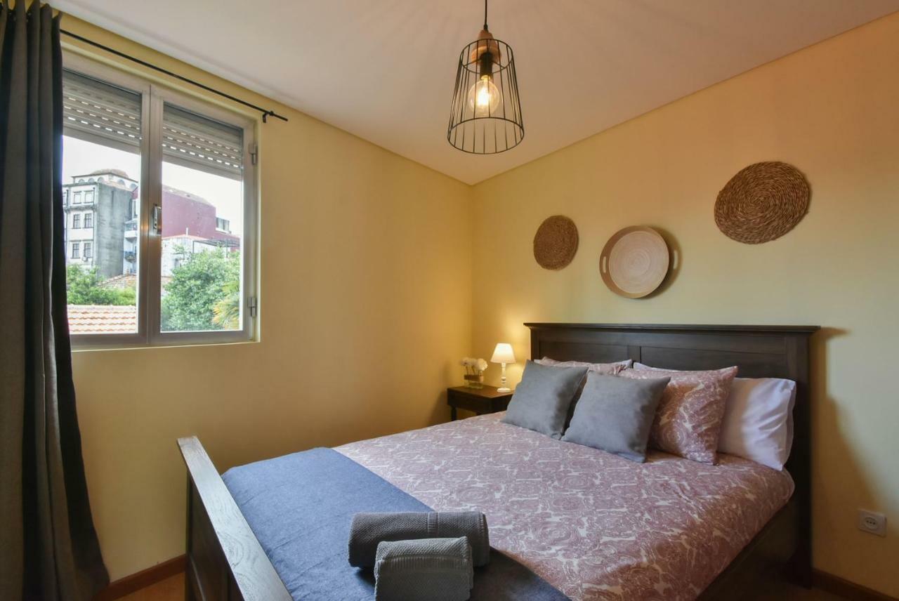 Clerigos Old Town Apartment Порту Экстерьер фото